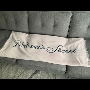 Victoria’s Secret blanket pink